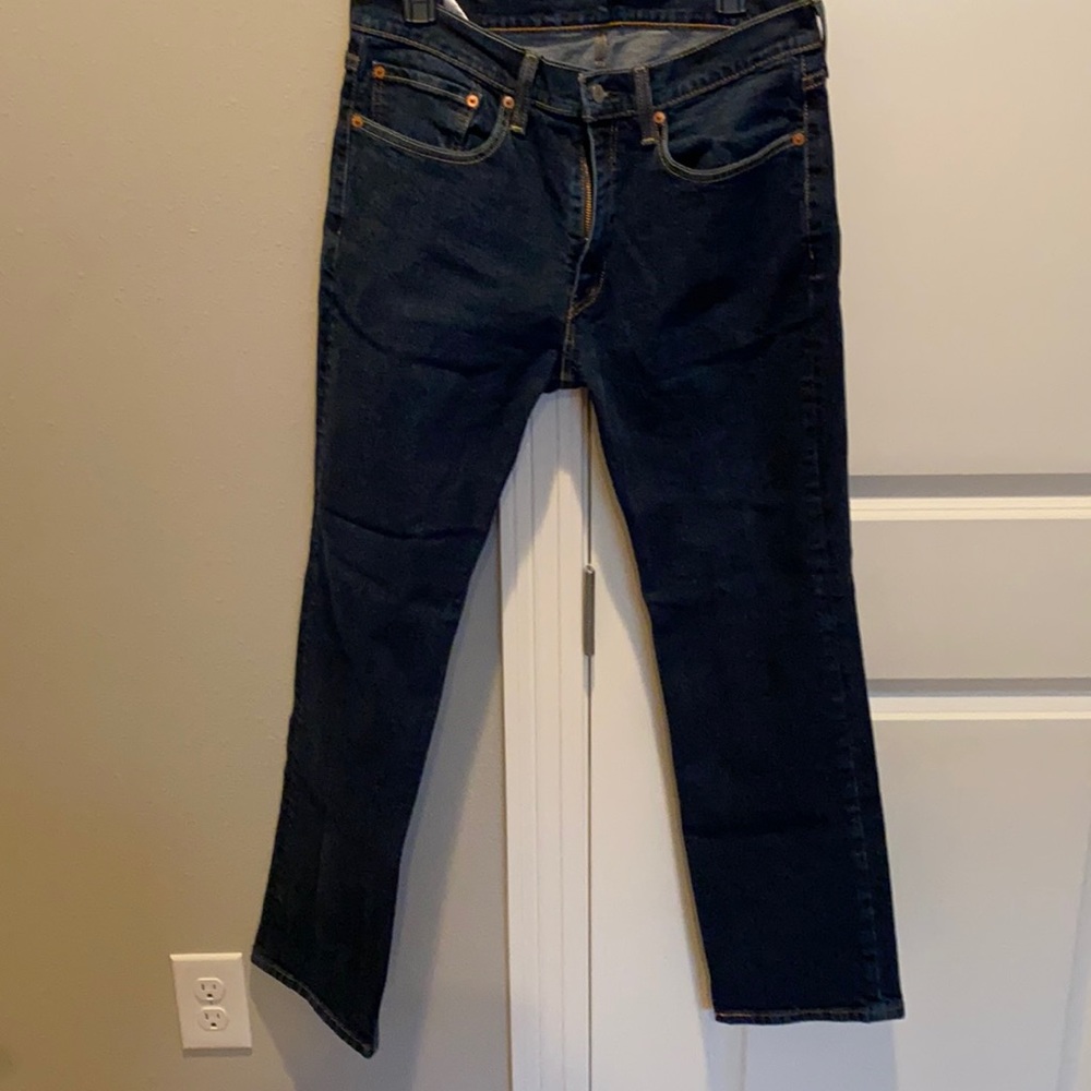 Levi’s straight cut jeans